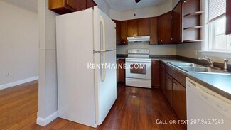 198 Main Rd N Unit B, Hampden, ME 04444