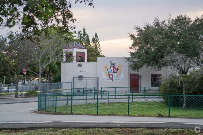 Deerfield Beach Middle School