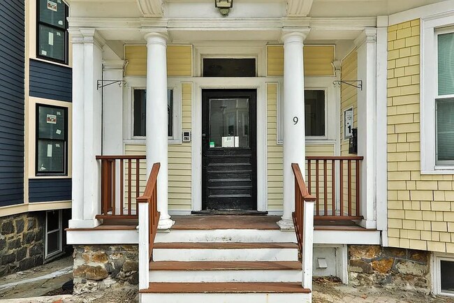 9 Bellflower St unit 3, Dorchester, MA 02125 - photo 2