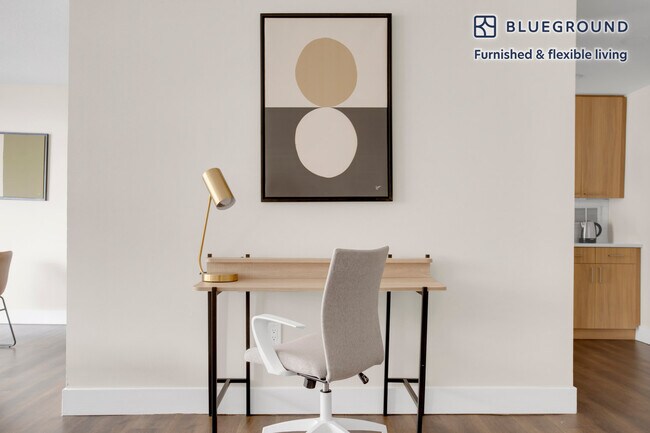 1515 Richmond Hwy unit FL12-ID445, Arlington, VA 22202 - photo 4