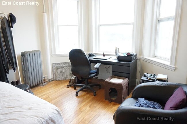 79 Gordon St unit 8, Boston, MA 02135 - photo 2