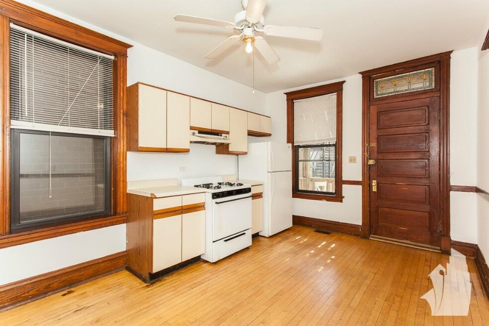 2730 N Wayne Ave unit 2850, Chicago, IL 60614 - photo 1
