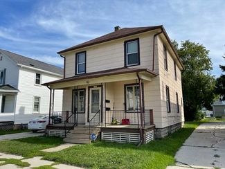1409 Carl Ave, Sheboygan, WI 53081