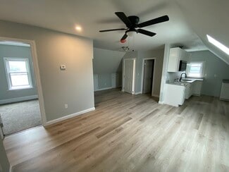 4 Washington St Unit 3rd Floor, New Bedford, MA 02740