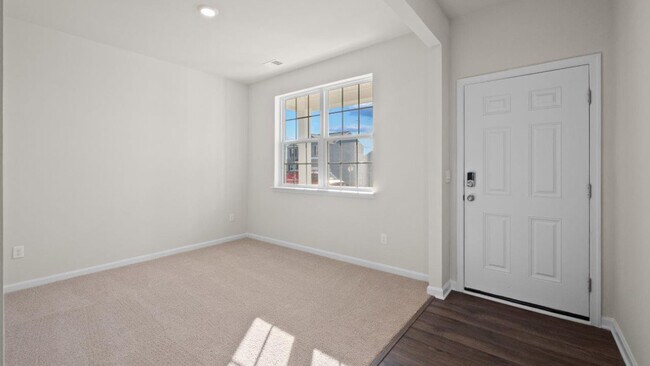 349 Atkinson St, Shenandoah Junction, WV 25442 - photo 4