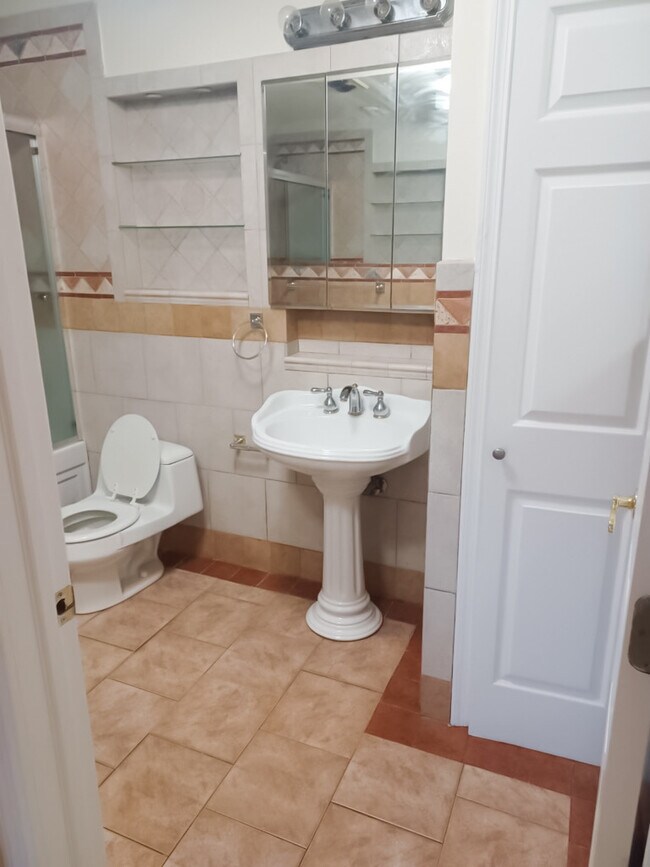 204 Main St unit 206-2, Poughkeepsie, NY 12601 - photo 4