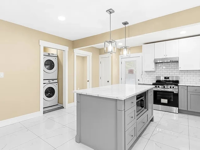 36 Pascack Rd unit 1, Park Ridge, NJ 07656 - photo 3