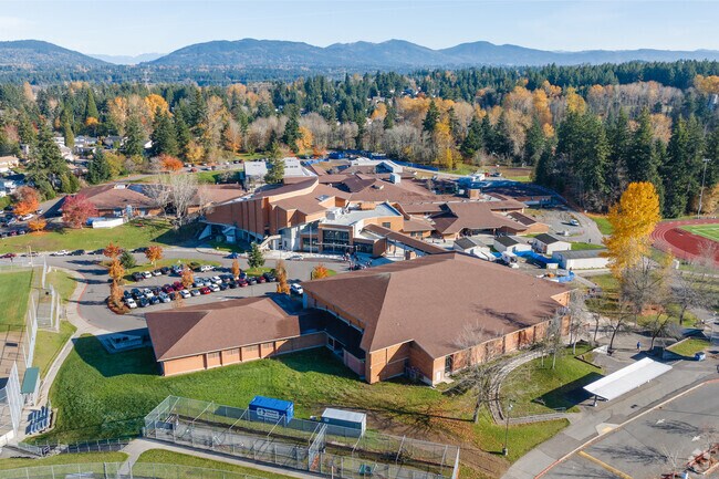 Lindbergh High School ranks among top schools in Washington.