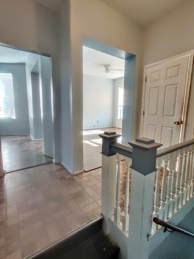 4427 Athlone Ave unit 1st Floor, Saint Louis, MO 63115 - photo 4