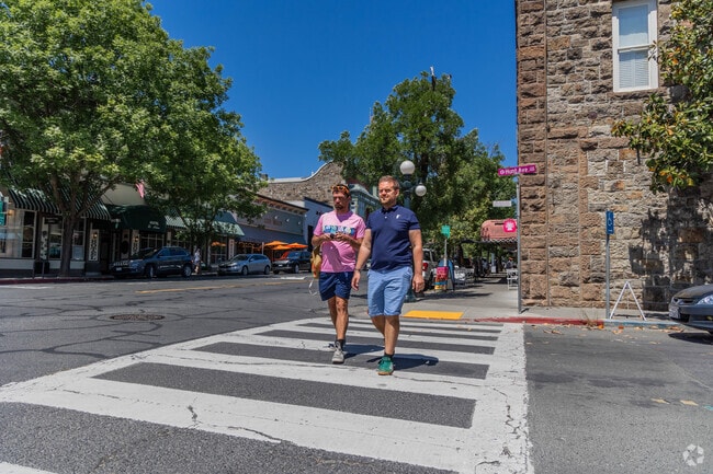 Downtown Saint Helena is the perfect place to try five-star restaurants and shop until you drop.