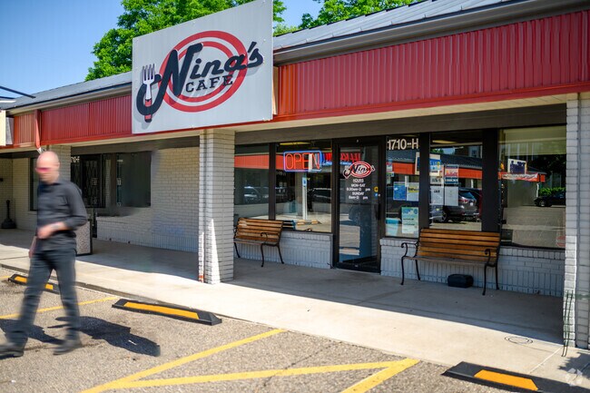 Nina's is a great place to meet colleagues and friends for lunch in Westwood.