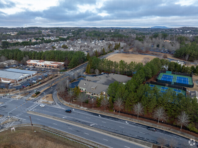 Carrington Academy at Windermere has 245 students.