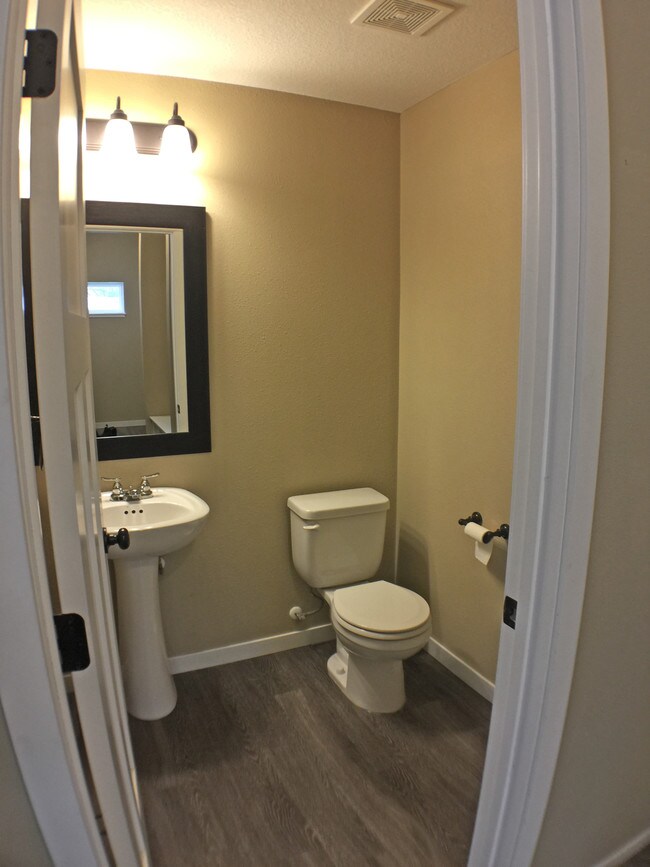 101 Linda Path, Eagle Lake, MN 56024 - photo 5