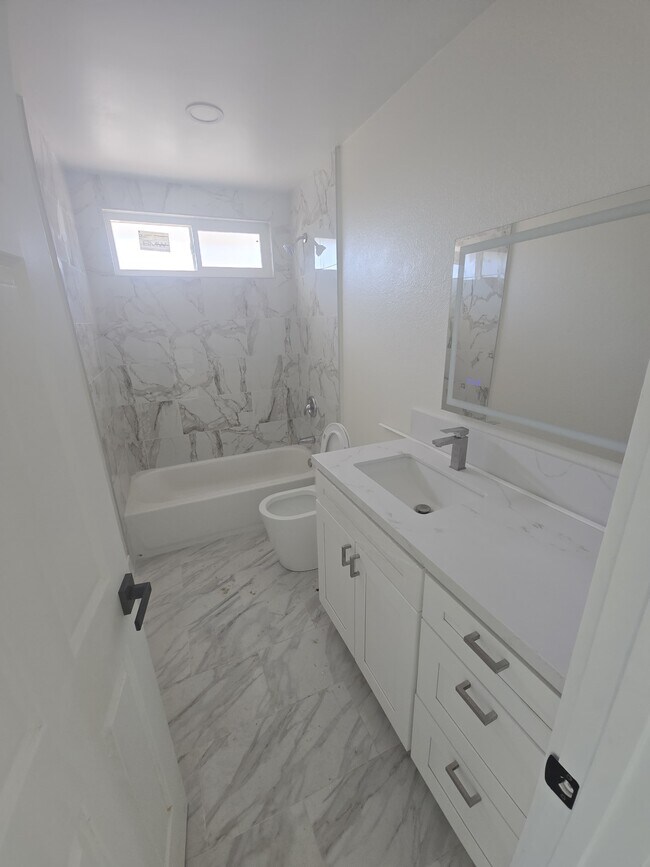 4526 Big Sur St, Oceanside, CA 92057