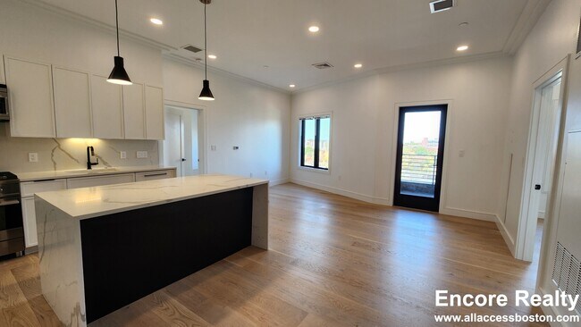 50 Leo M Birmingham Pkwy unit 609, Boston, MA 02135 - photo 5