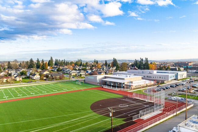 North Middle School is located in the Riverside neighborhood of Everett.