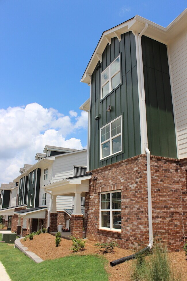 Harrison Village, Gainesville, GA 30507 - photo 4