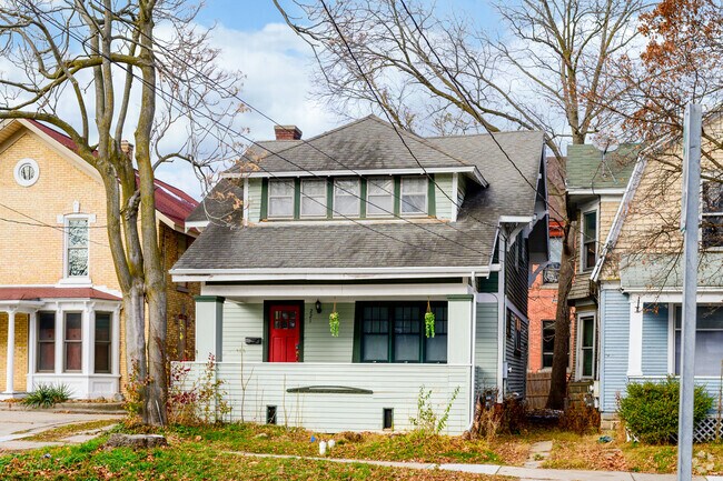 Smaller family homes sit on small lots in Downtown Lansing.