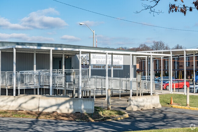 Monroe Township Middle School's academics receive an A from NICHE.