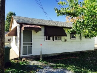 2015 Herbert St, Murphysboro, IL 62966