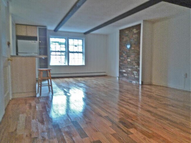 26 Fayette St unit 3, Boston, MA 02116 - photo 2