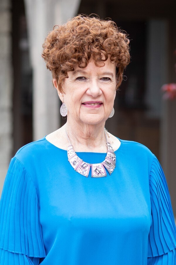 Linda Clay