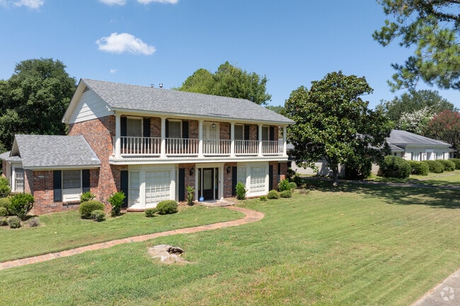 Take a walk down the street in Ridgefield and enjoy these beautiful homes.