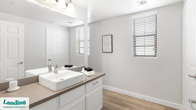 9242 W Russell Rd unit 3-102.1410745, Las Vegas, NV 89148 - photo 4