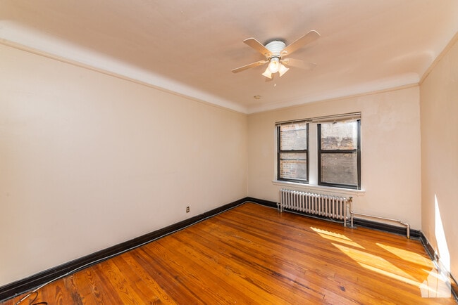 948 W Cuyler Ave unit 207, Chicago, IL 60613 - photo 2