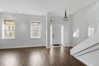 13 N Ada St, Chicago, IL 60607