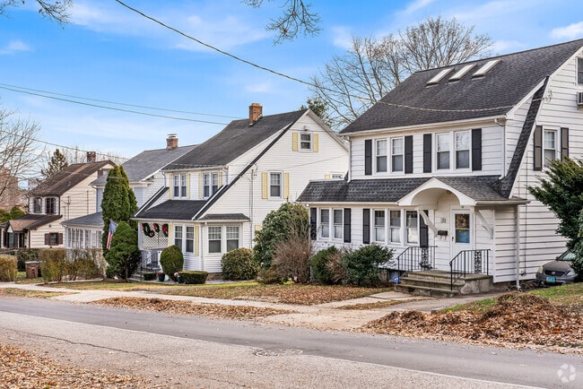 Mid Ridge is an ideal choice for those seeking a suburban lifestyle.