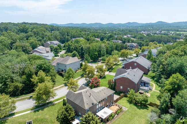 Heavily wooded lots are common in Franklin.