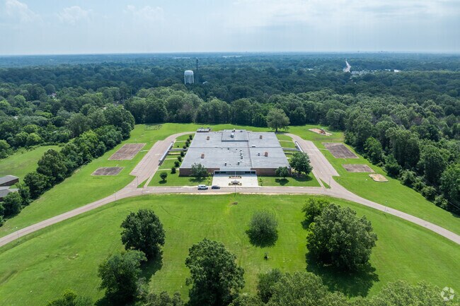John Hopkins Elementary School was rated C minus on Niche.