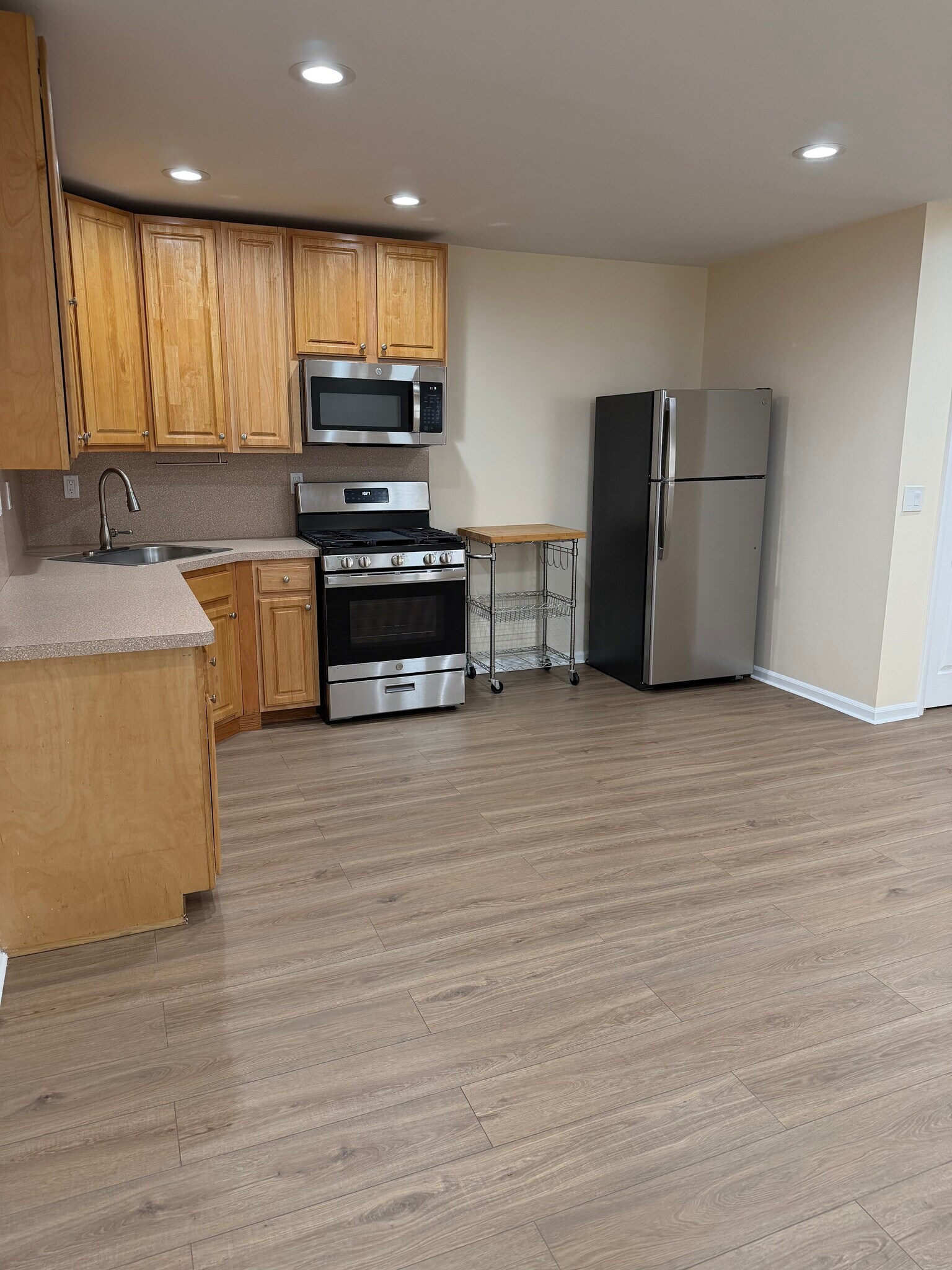 41 Leonard St unit First Floor Unit 1, Jersey City, NJ 07307 - photo 1