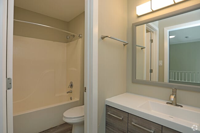 West End Lofts, Greensboro, NC 27407 - photo 7