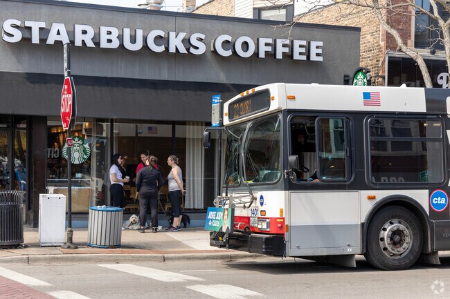 Commuting in Andersonville is easy with several CTA Bus routes running frequently.
