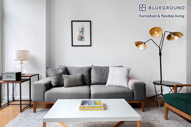 1600 Broadway on the Square Condominium unit FL19-ID595, New York, NY 10019 - photo 2