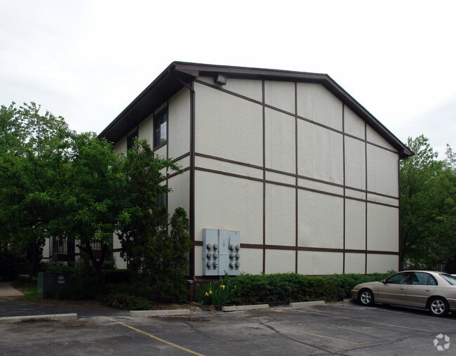 Tudor Arms Apartments