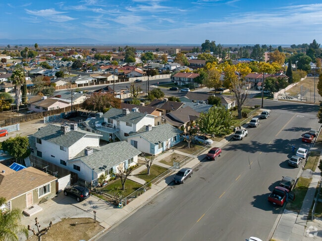 Looking South from the mid 20th century homes of Downtown Delano towards the farmland beyond.