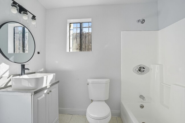 4710 St Elmo Dr unit 4710.5, Los Angeles, CA 90019 - photo 5