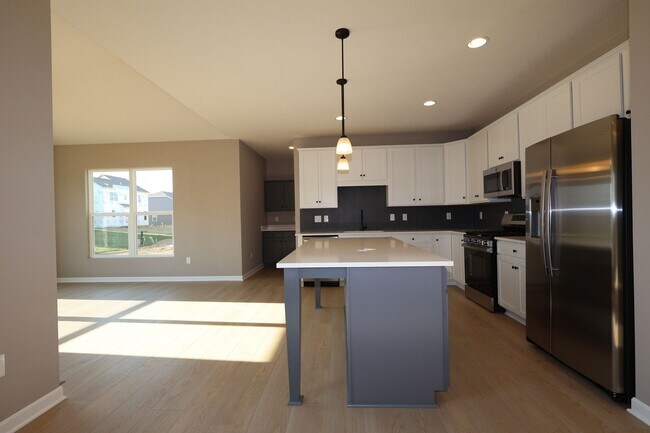 1544 Slippery Rail Dr, Plain City, OH 43064 - photo 7