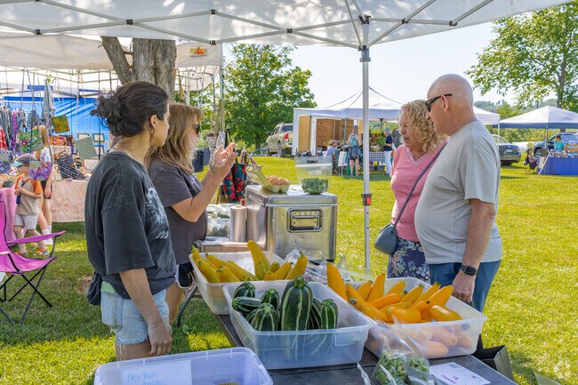 Explore local flavors at the Brookfield Farmers Market in Brookfield, CT.