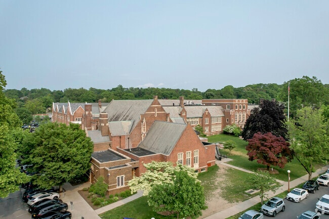 Eastchester/Tuckahoe: Bronxville Elementary School: Bronxville school established in 1922.