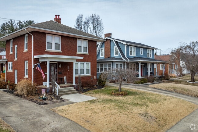 Portsmouth has plenty older housing including American Foursquares, bungalows, and ranches.