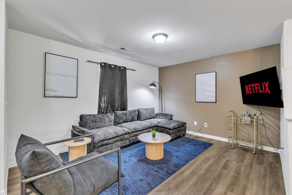 229 Socket St unit ID1284655P, Raleigh, NC 27606 - photo 1