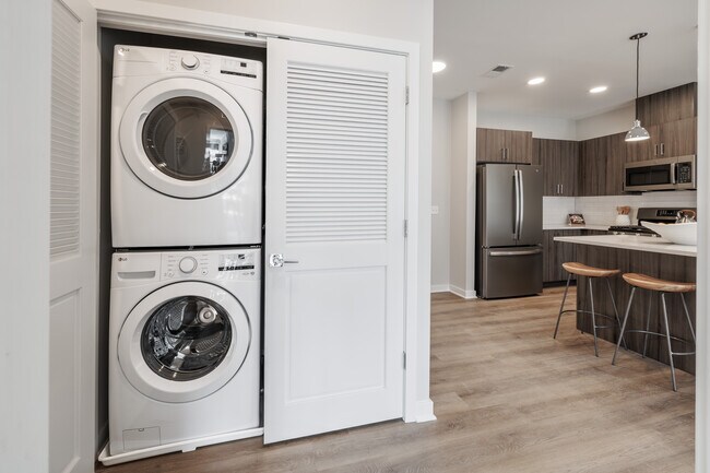 CENTURION IRONBOUND, Newark, NJ 07105 - photo 6