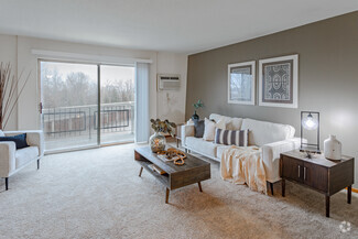 3529 Owasso St, Shoreview, MN 55126