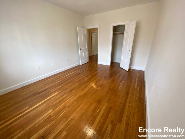 40 A Harvard Ave unit 7, Brookline, MA 02446 - photo 6
