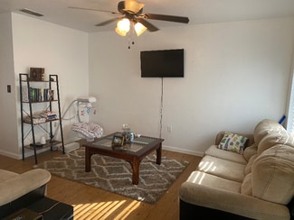 3600 SW 23rd St Unit 26, Gainesville, FL 32608