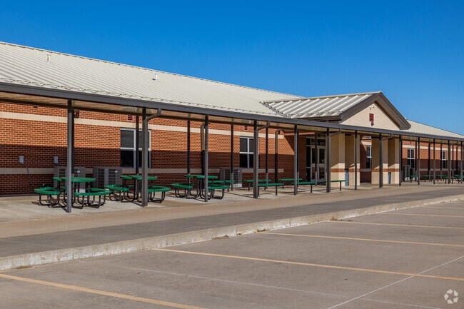 Kids can participate in a variety of competitive athletic programs at Preston Elementary.